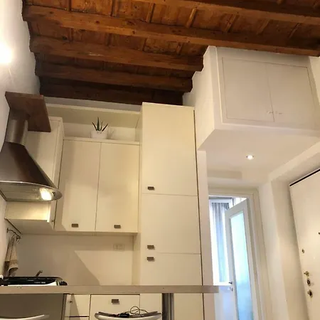 Elegante Bilocale In Centro Apartmán