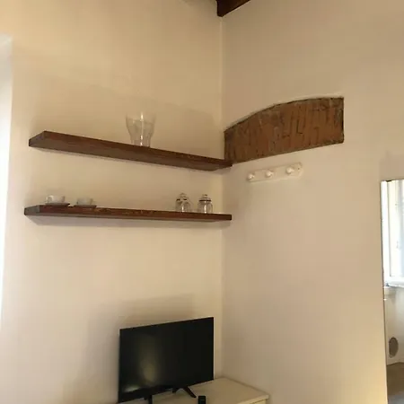 Elegante Bilocale In Centro *
